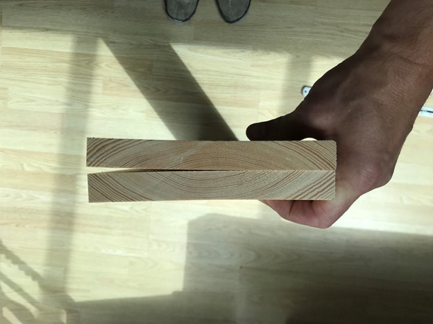 علت تاب برداشتن چوب فینگر جوینت چیست و چگونه این مشکل را رفع کنیم؟ 1 علت تاب برداشتن چوب فینگر جوینت چیست