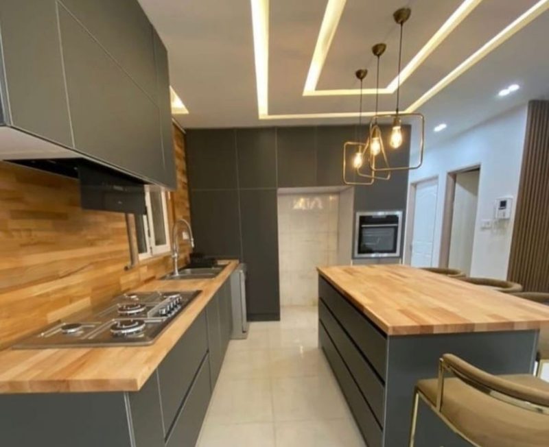 صفحه کانتر چوبی و صفحه کابینت فینگر جوینت آماده استفاده و رنگ شده 1 خرید صفحه کابینت آماده فینگر جوینت رنگ شده