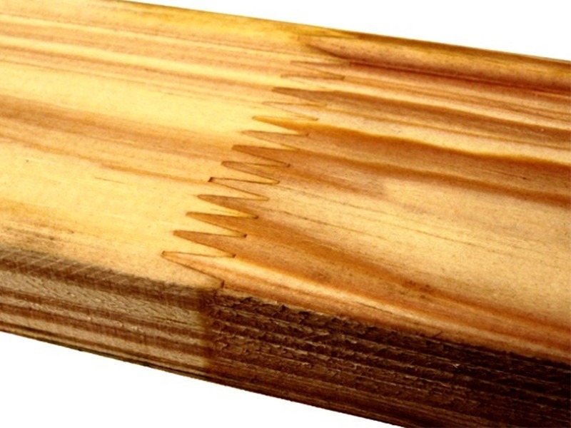 11 مرحله از فرآیند ساخت فینگر جوینت در کارخانه 3 شانه-زدن-قطعات-چوب