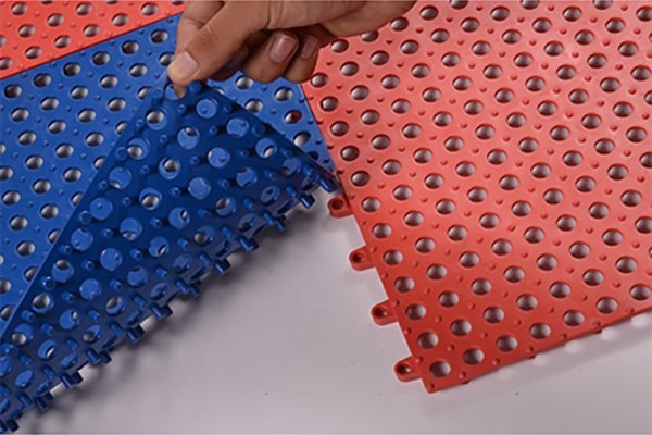 راهنمای خرید کفپوش استخری 4 کفپوش استخری