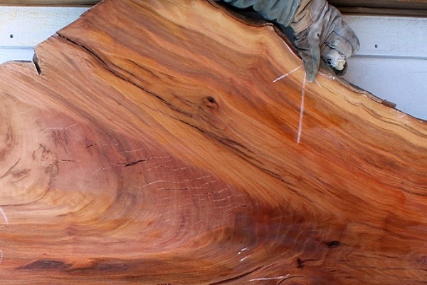 الوار چنار؛ ویژگیها، کاربردها و مزایا 3 الوار چنار